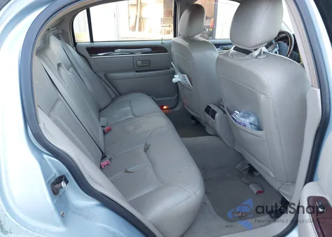 2006 Lincoln Town Car Signature Limited from USA, damaged, VIN 1LNHM82VX6Y632816